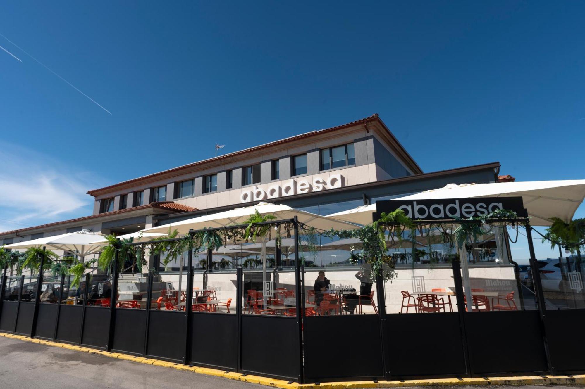 Restaurante Hotel Abadesa Villagonzalo Pedernales Exteriör bild